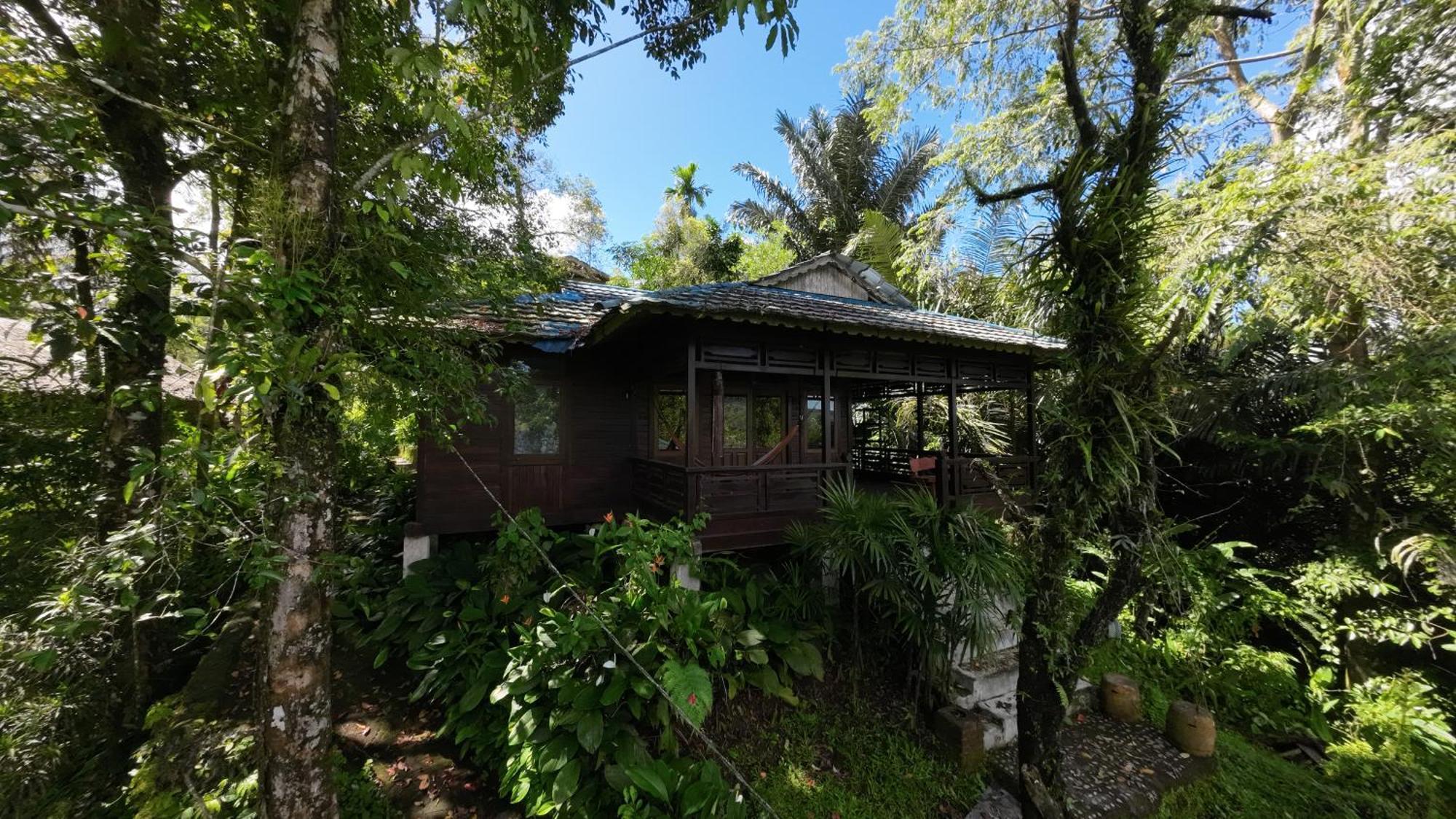 Rimba Eco Resort Tomohon Exterior photo